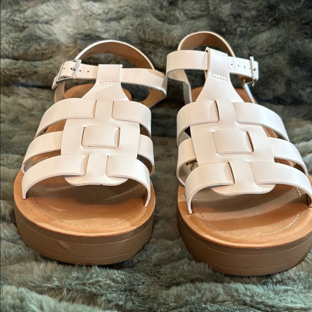 Soda Fisherman Strappy sandal - size 9 - Picture 5 of 9